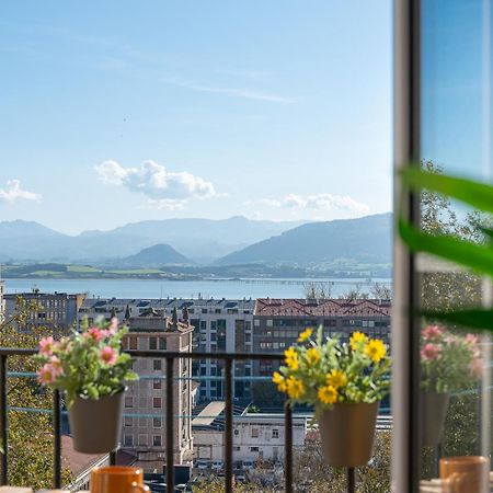 Apartamento En El Corazon De La Ciudad Junto A Las Estaciones Santander Buitenkant foto