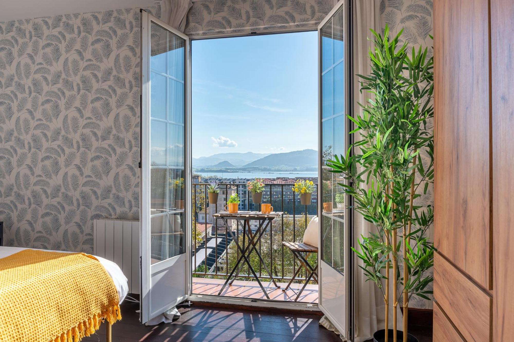Apartamento En El Corazon De La Ciudad Junto A Las Estaciones Santander Buitenkant foto